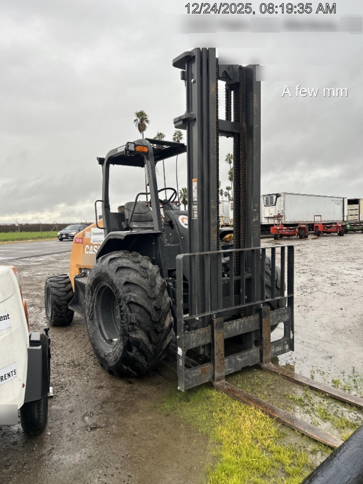 2023 CASE 588H