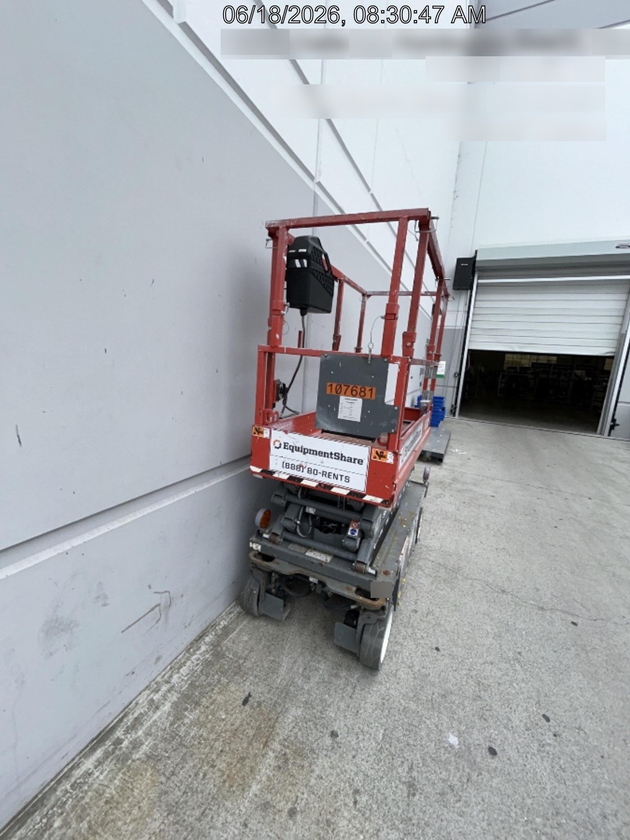 2020 Skyjack SJIII-3219 Solid NM Tires, Half height spring hinged entry gate, Dual Beacons, 800W Inverter