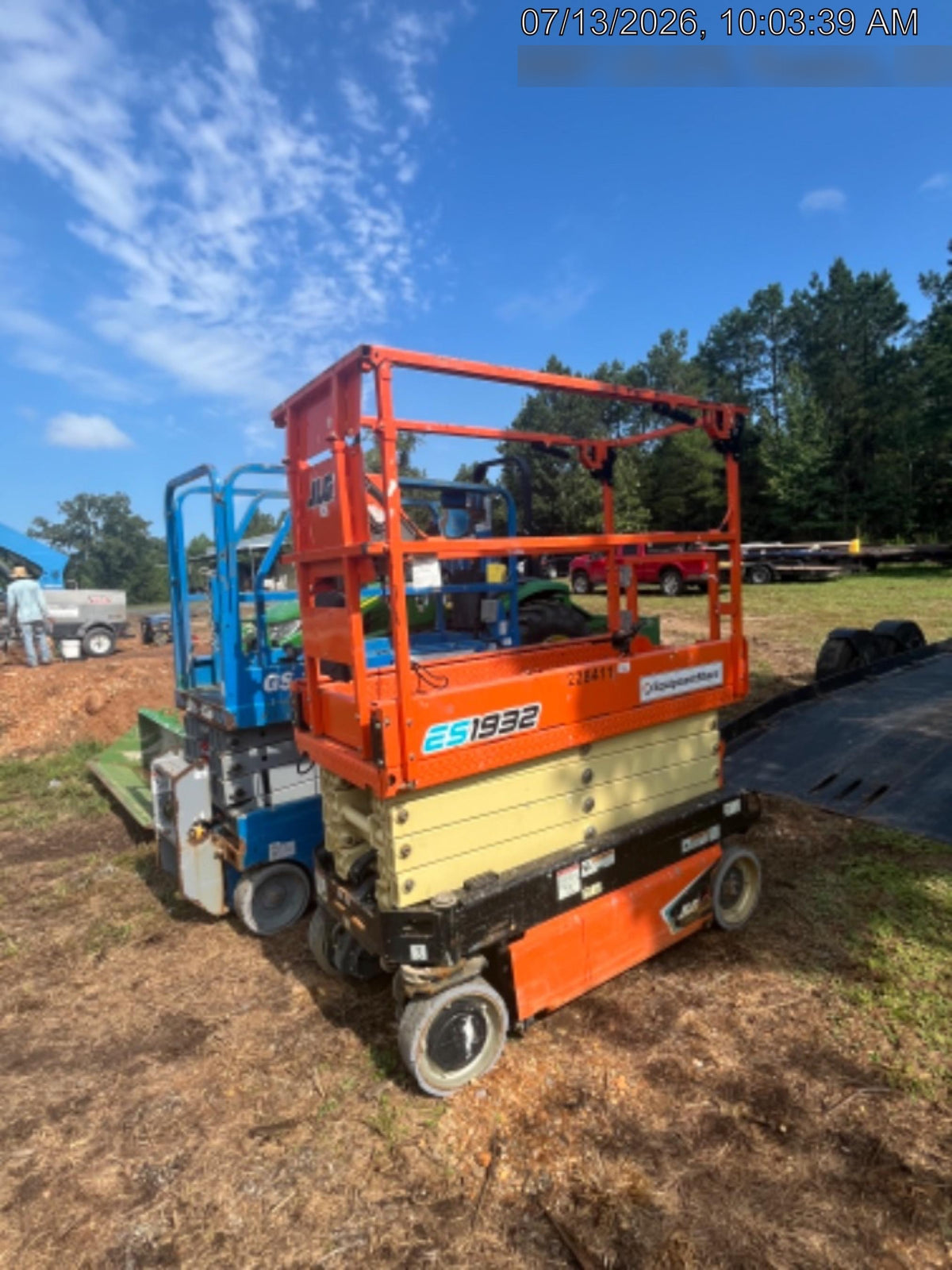 2022 JLG ES1932