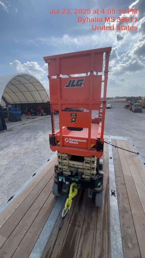2025 JLG ES1932