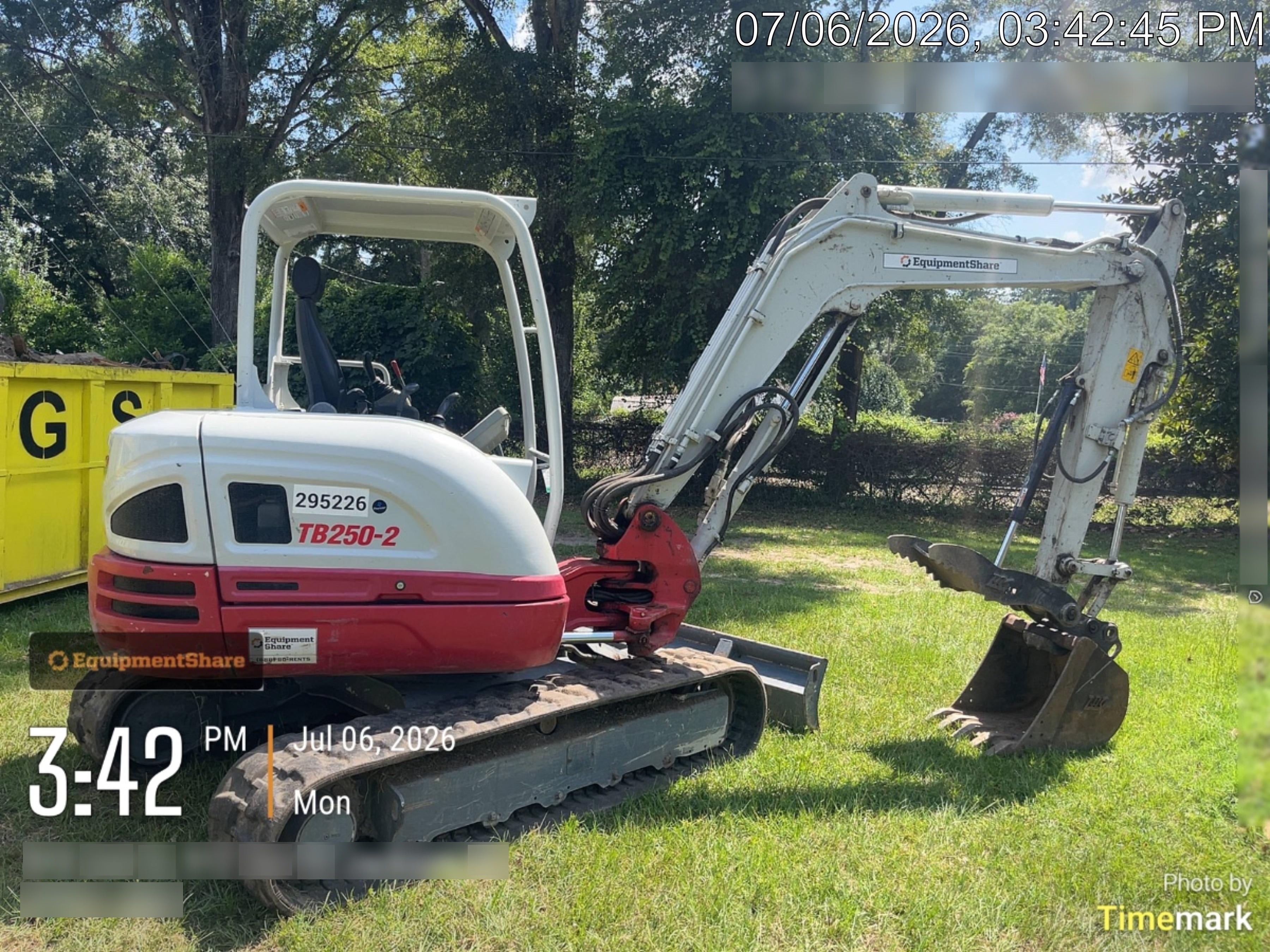 2023 TAKEUCHI TB250-2R