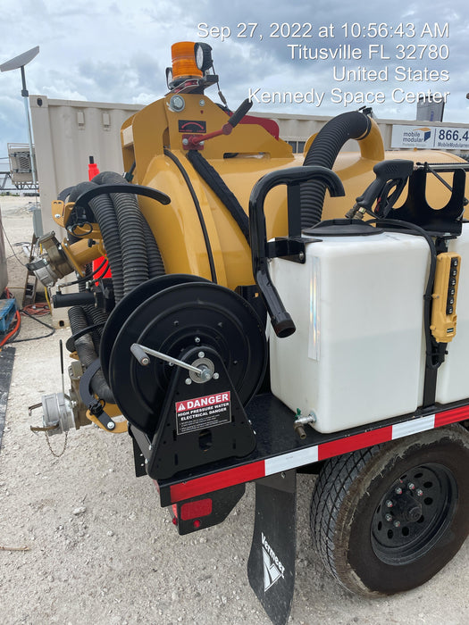 2022 VAC-TRON LP573XDT