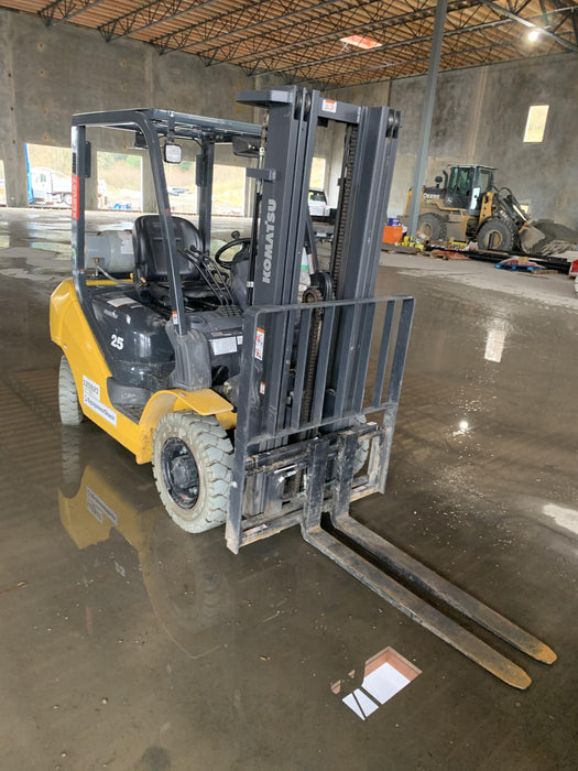 2020 KOMATSU FG25T-16