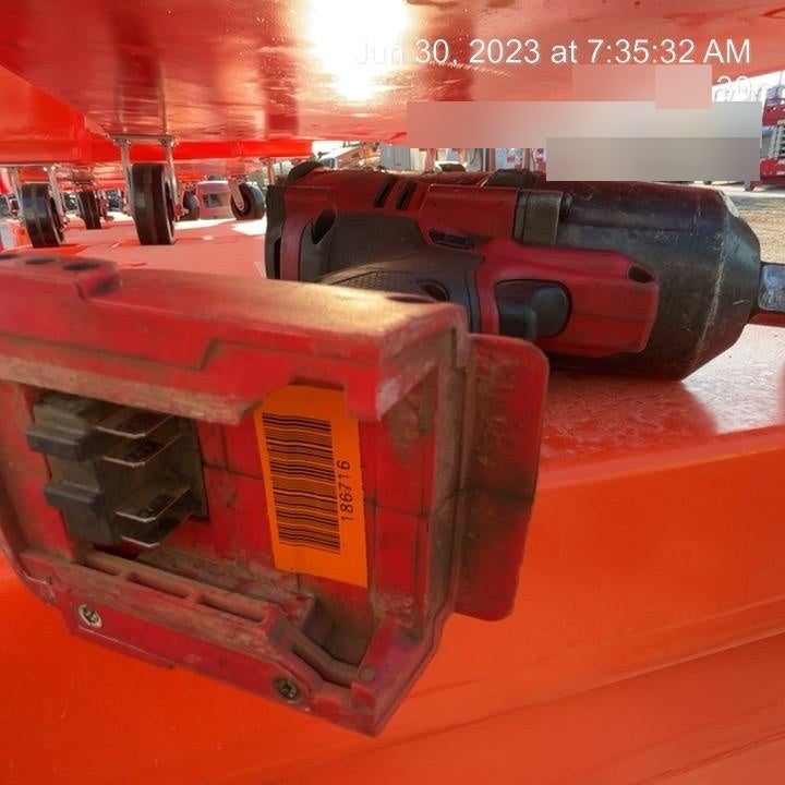 2021 MILWAUKEE 2864-22