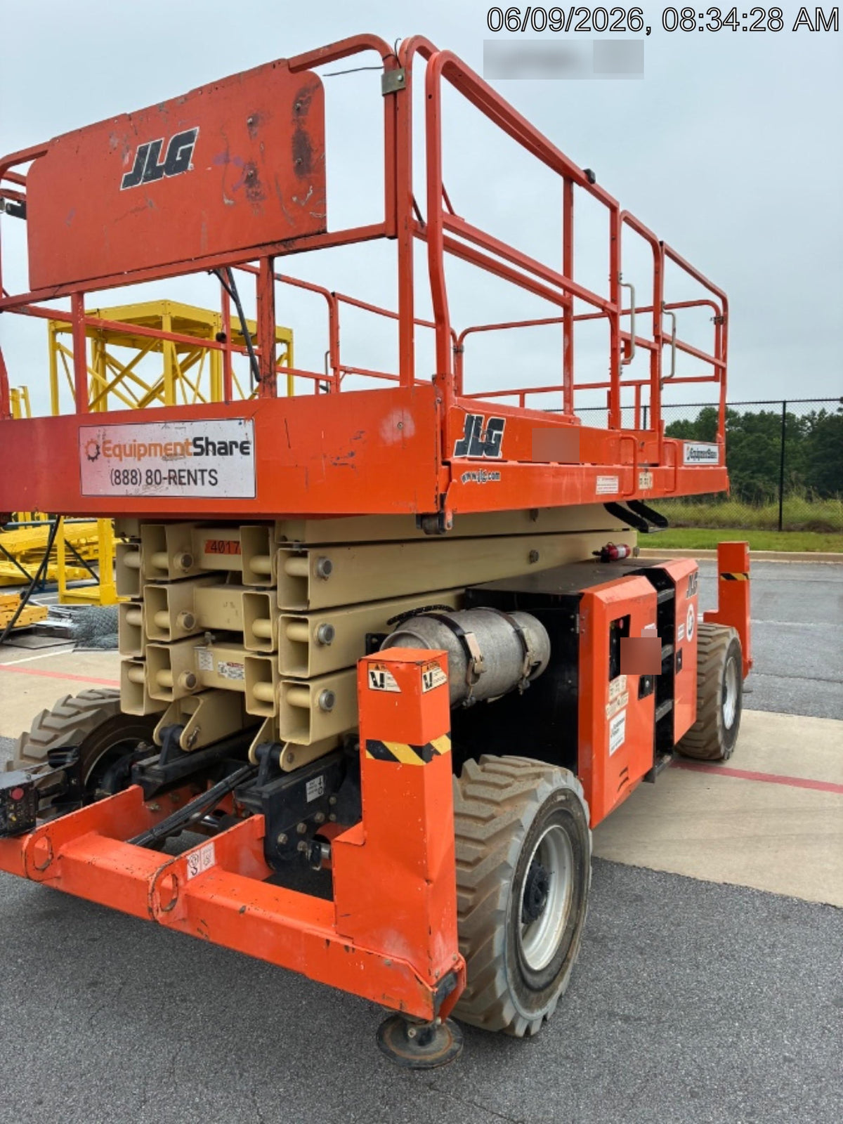 2019 JLG 430LRT