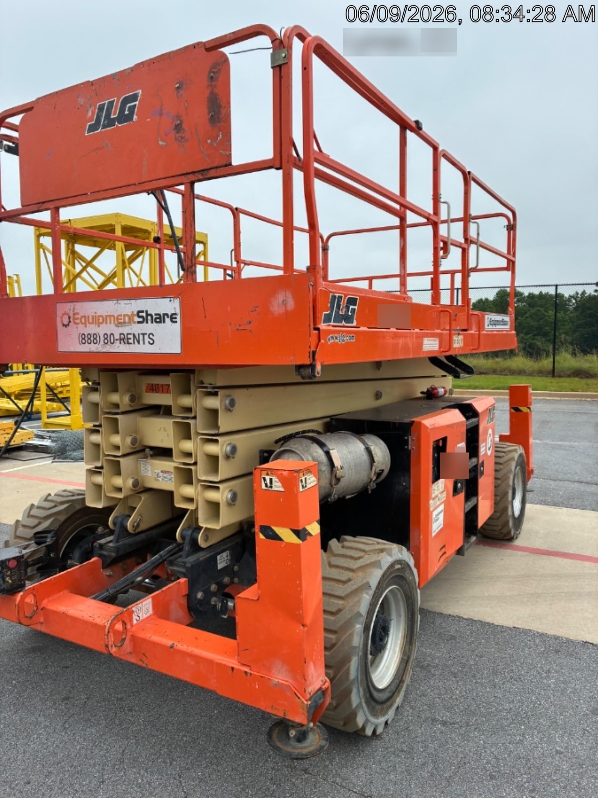 2019 JLG 430LRT