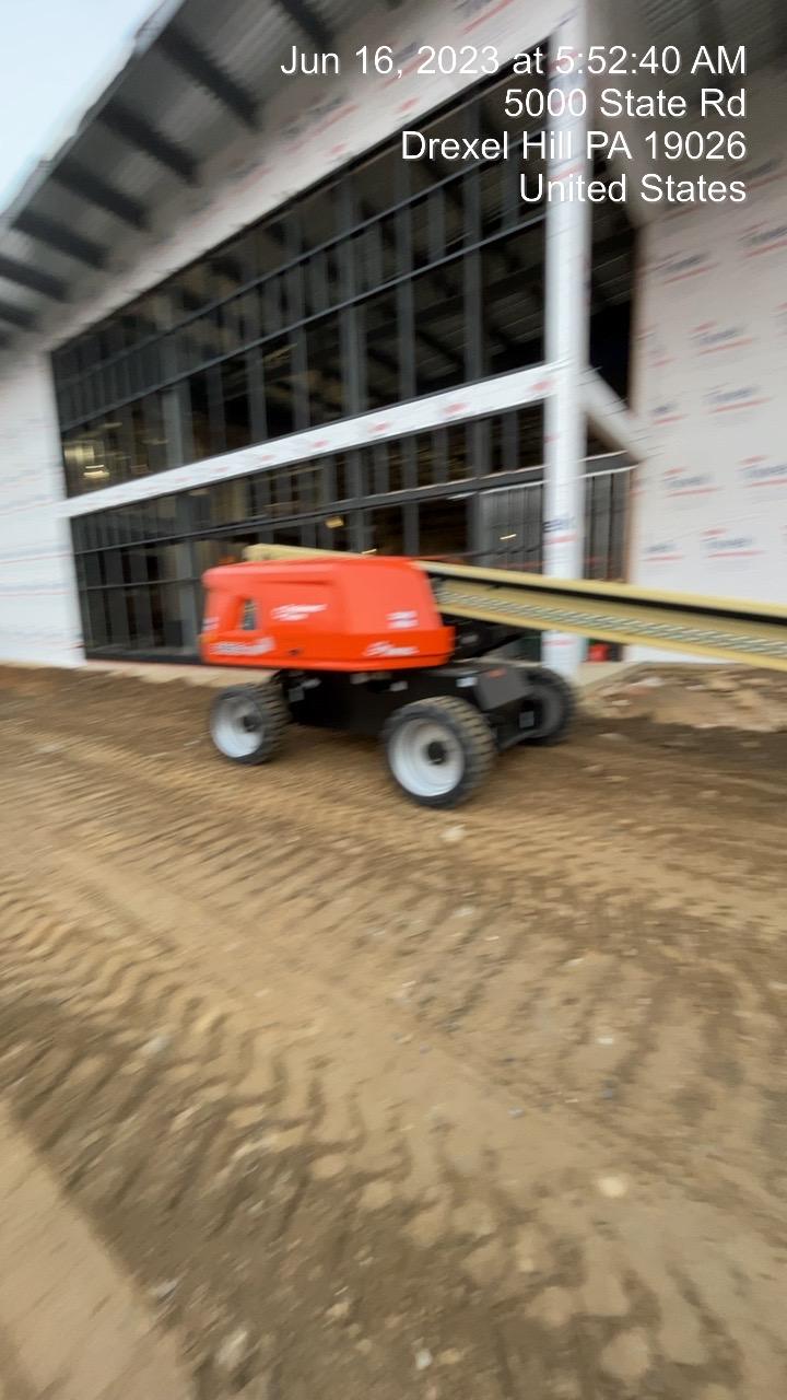 2023 JLG 660SJ