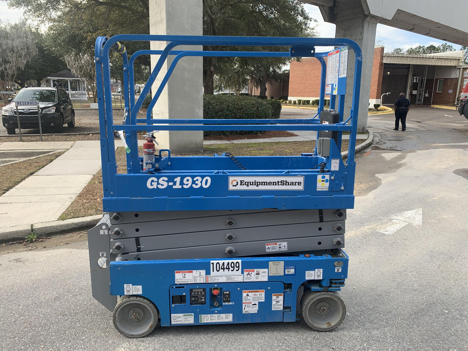 2020 Genie GS-1930 Fixed rails with chain entry gate - Pre A92.20