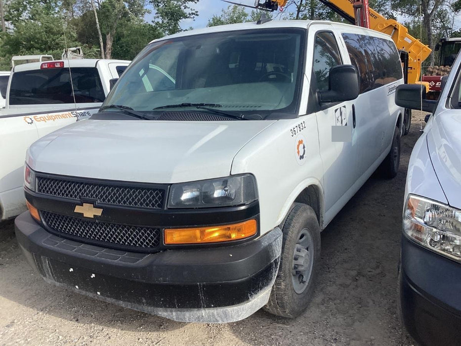 2023 CHEVROLET Express Van - Rental