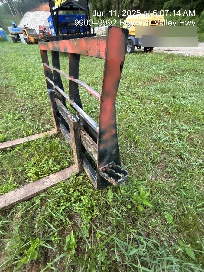 2021 PALADIN 48" Pallet Forks - Paladin