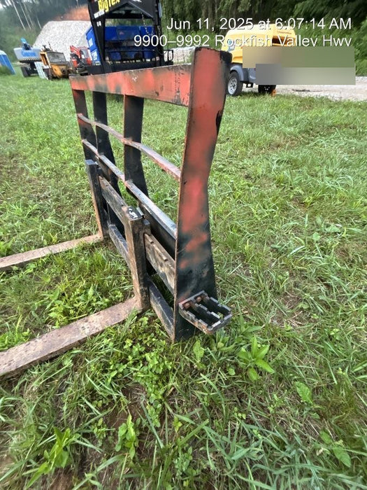 2021 PALADIN 48" Pallet Forks - Paladin