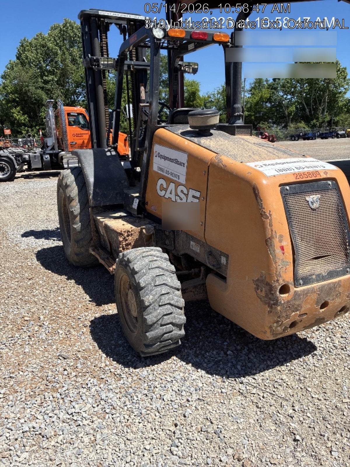 2023 CASE 588H
