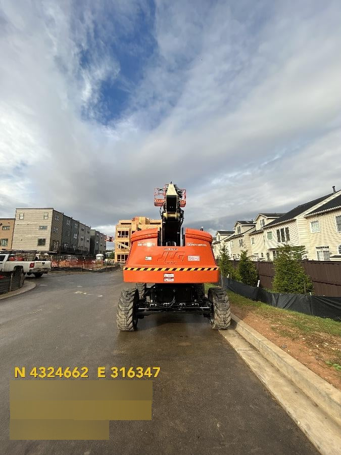 2025 JLG 660SJ