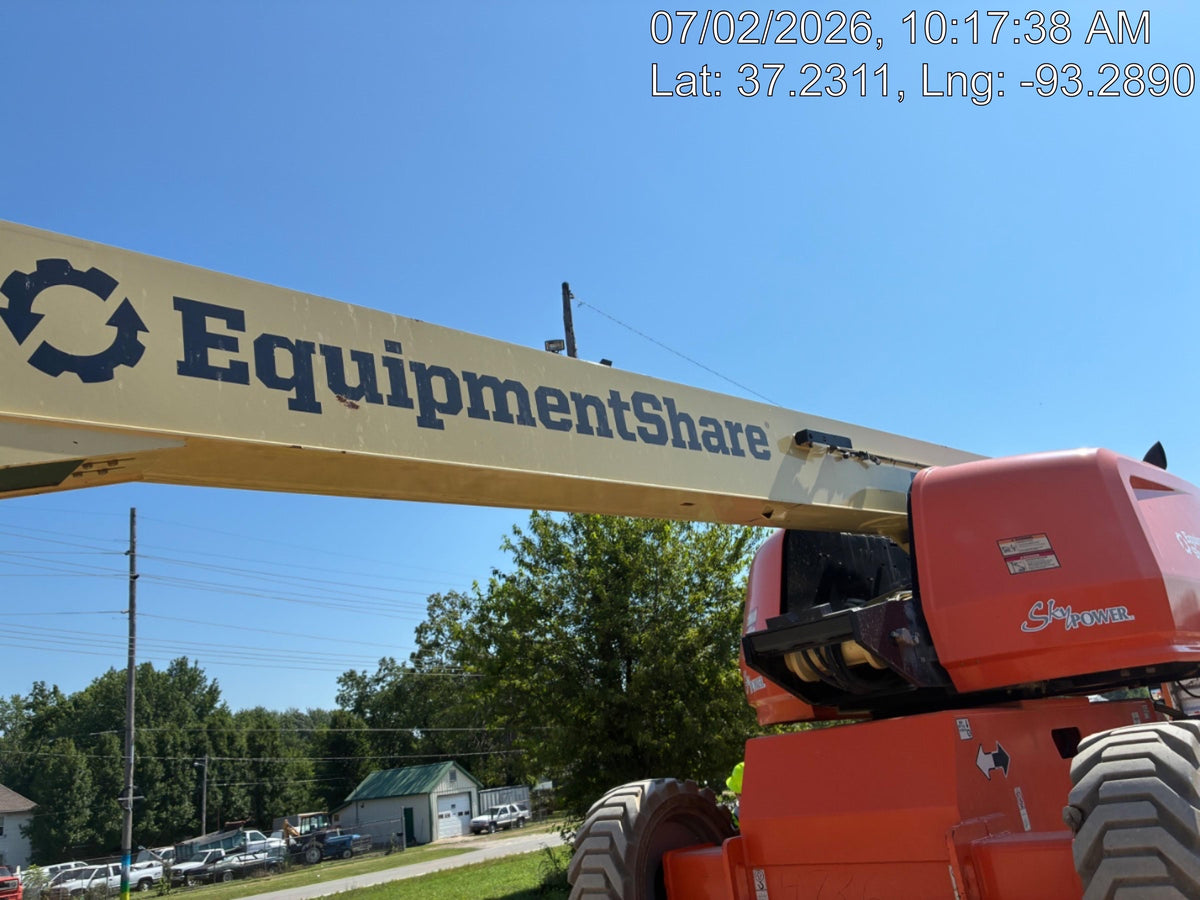 2022 JLG 660SJ