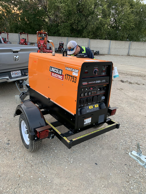 2021 Lincoln Electric Vantage 322 Vantage 322 Ready Pak 3 w/ Decals, ORANGE (includes trailer, cable rack, fender light kit) NO Telematics