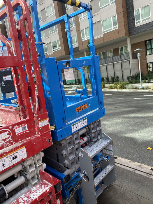 2020 Genie GS-1930 Solid Non Marking Tires, Beacon, Folding rails with half height swing gate, 800W Inverter