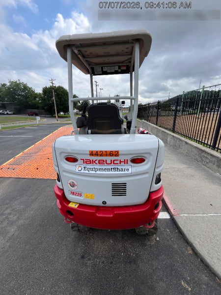 2022 TAKEUCHI TB225R