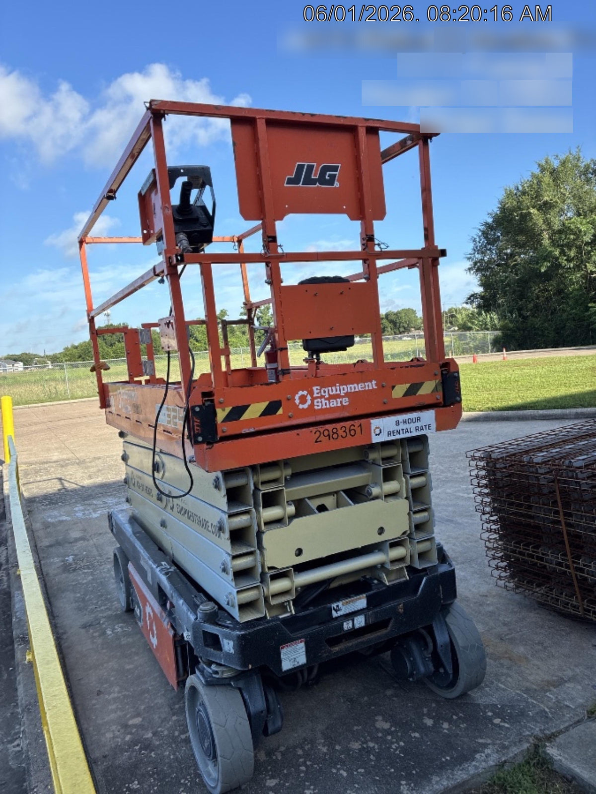 2023 JLG ES3246