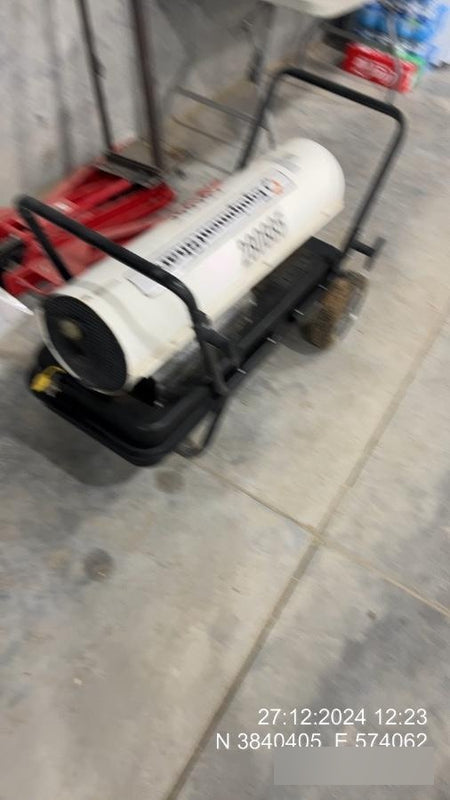2022 LB WHITE Tradesman K175