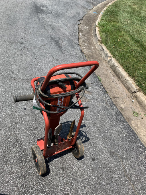 2020 HILTI TE 3000-AVR