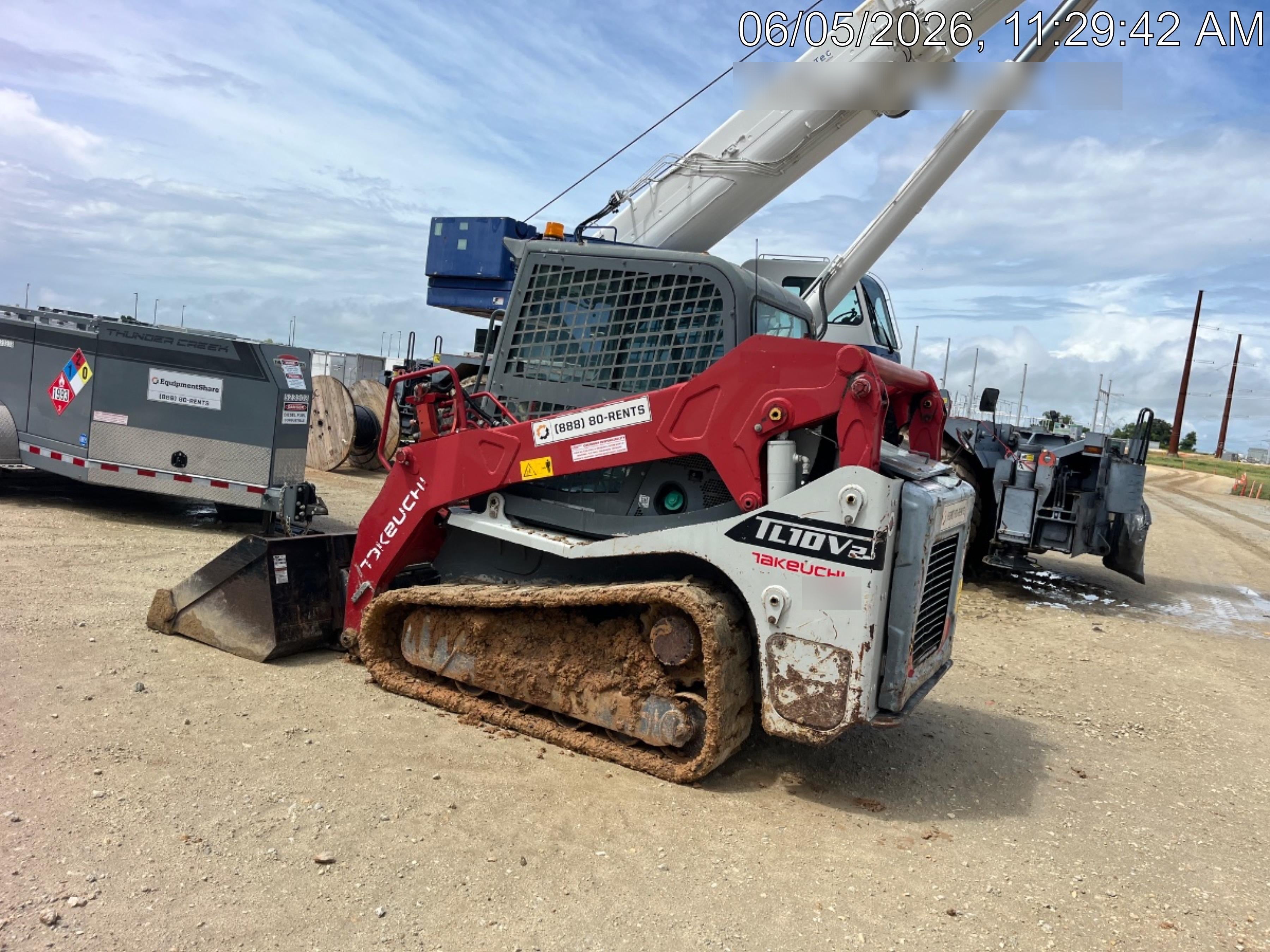 2019 Takeuchi TL10V2-CR Cab/Heat/AC, Rubber Tracks, Backup Alarm, Front & rear working Lights, Auxiliary Hydraulics, 2 Speed Travel, Engine Monitoring System, Hydraulic universal quick hitch w/76" HD smooth dirt bucket with bolt-on edge, 20.3 cubic feet capacity, 48" Pallet forks and frame
