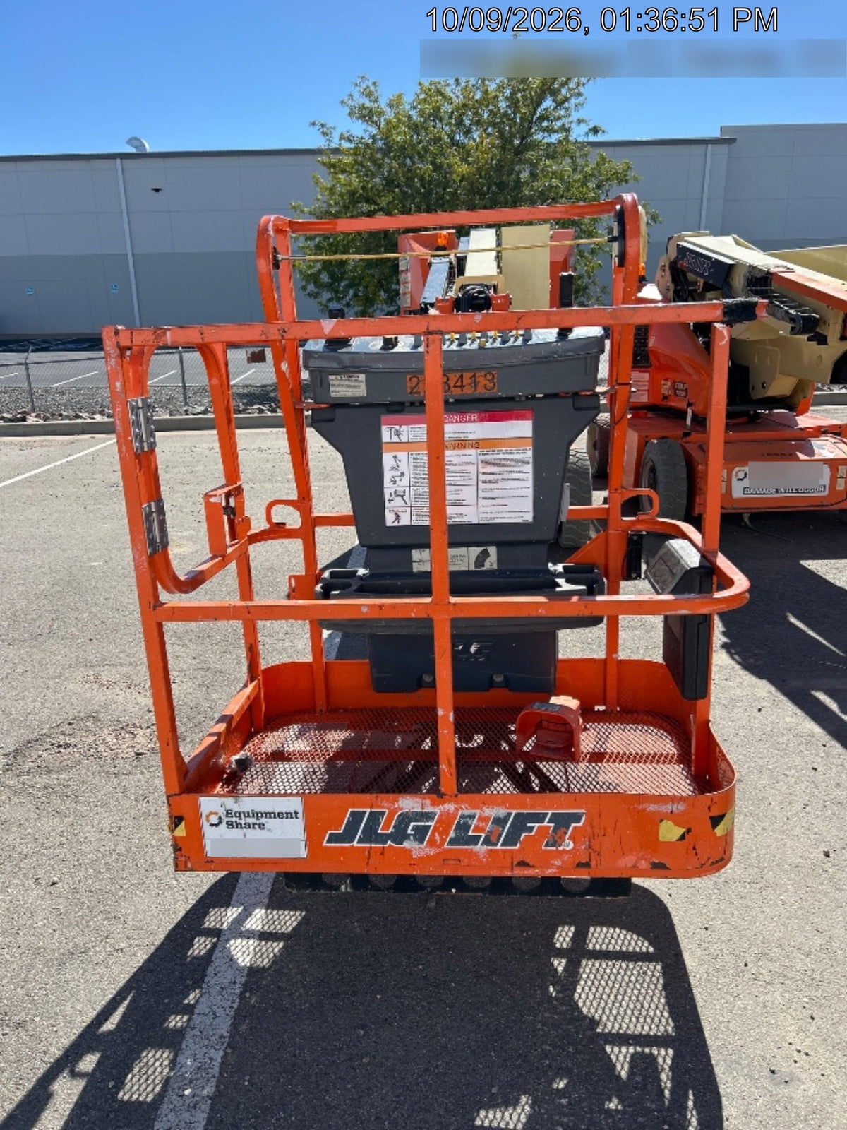 2022 JLG E300AJP