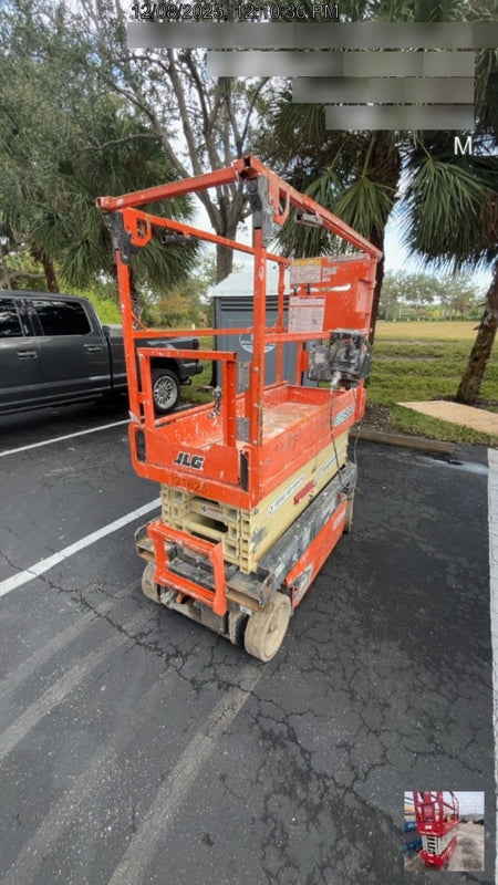 2022 JLG ES1932