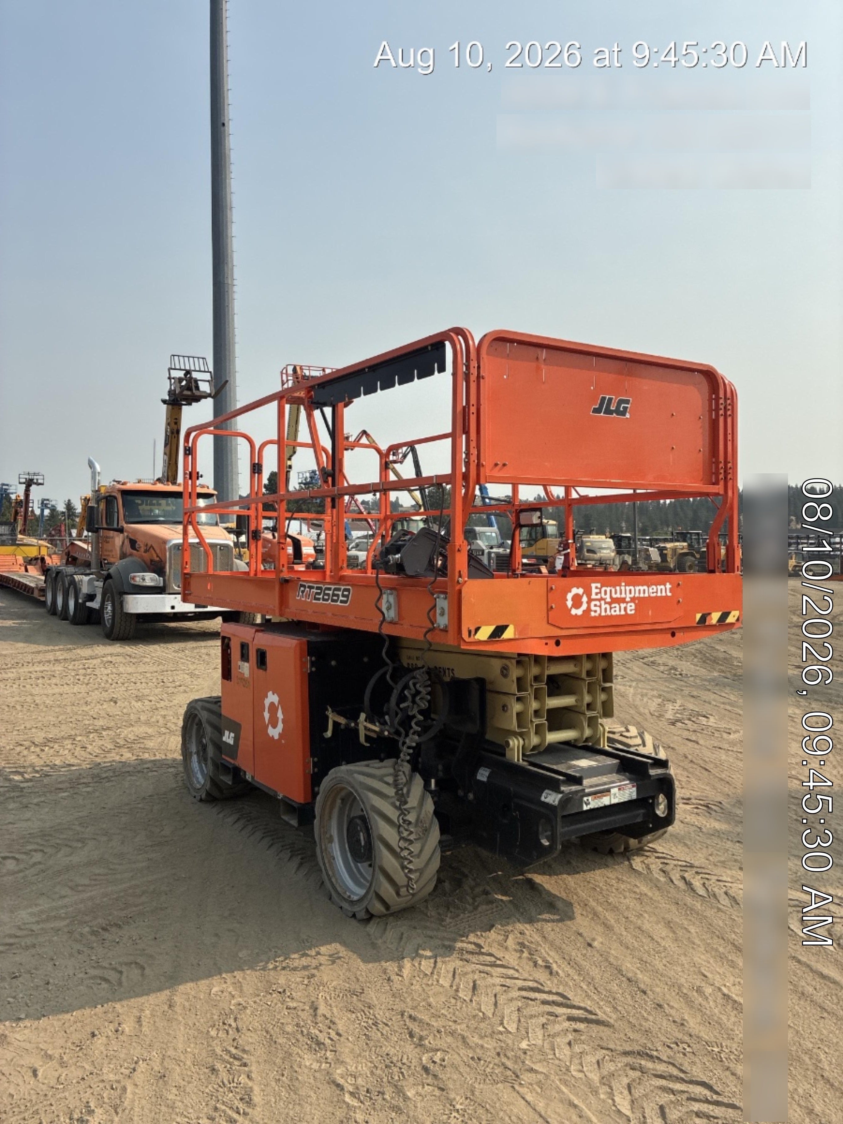2023 JLG RT2669