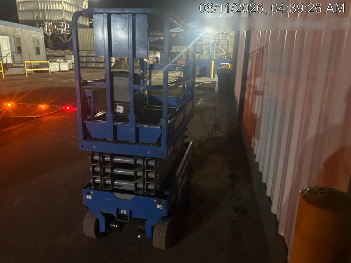 2019 Genie GS-1930 Half Height Swing Gate, 800W Inverter