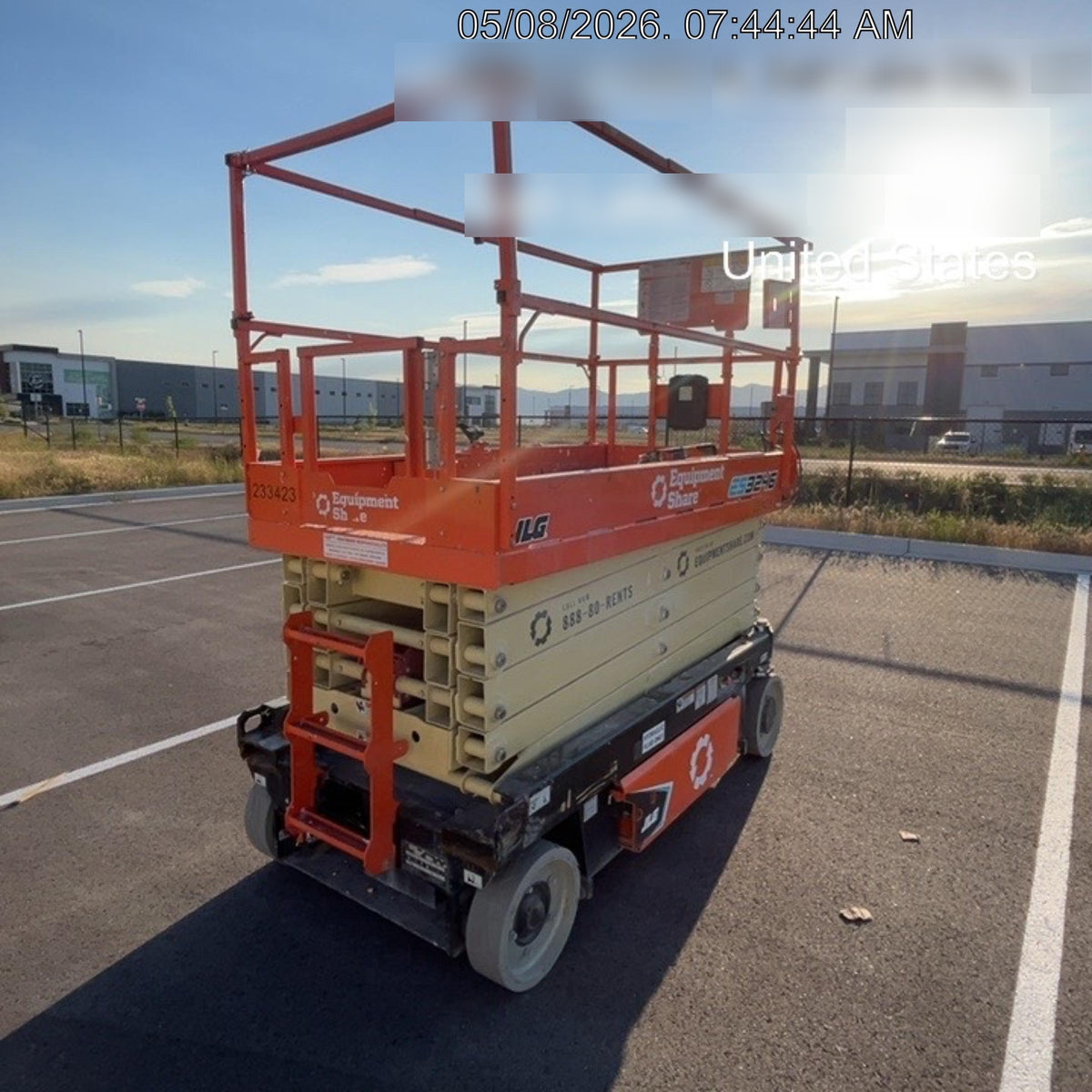 2022 JLG ES3246