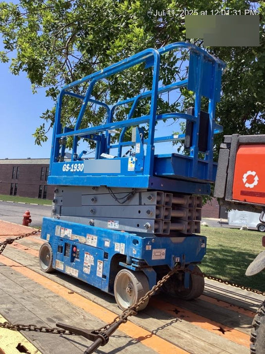 2020 Genie GS-1930 Solid Non Marking Tires, Beacon, Folding rails with half height swing gate