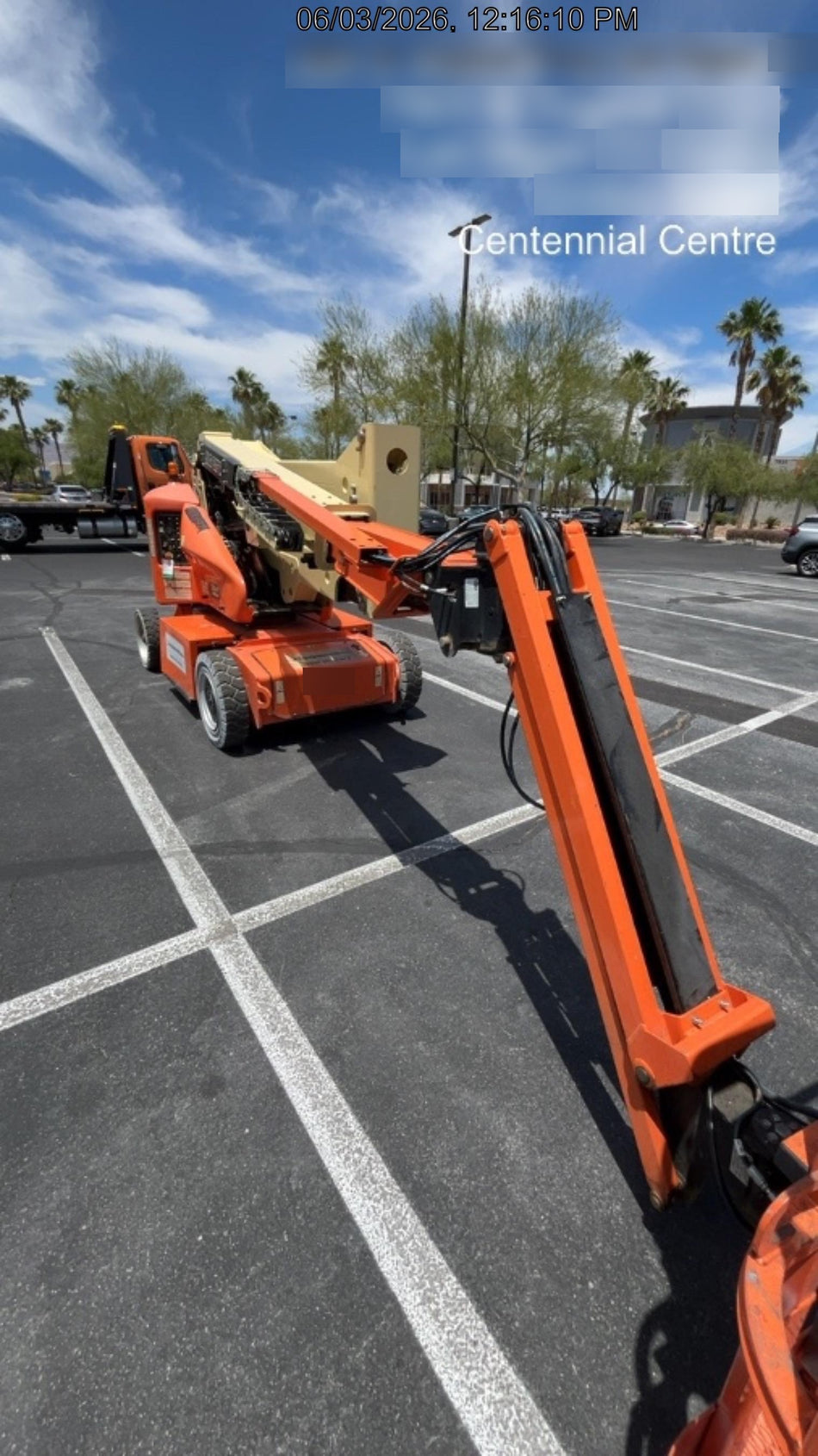 2019 JLG E400AJPN