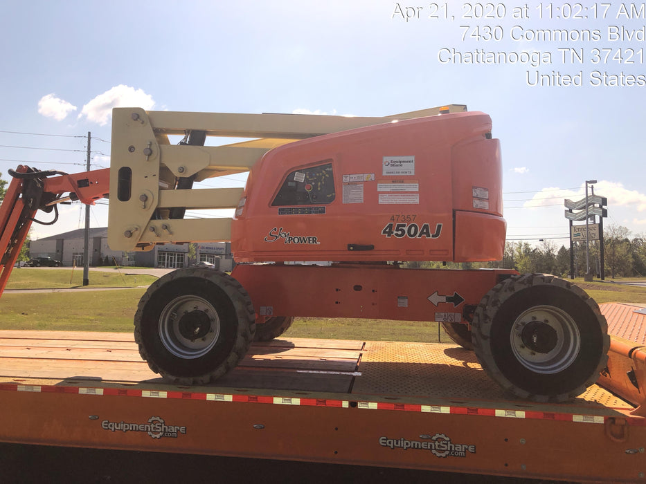 2019 JLG 450AJ