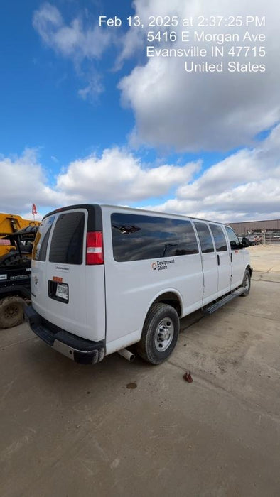 2024 CHEVROLET Express Van - Rental