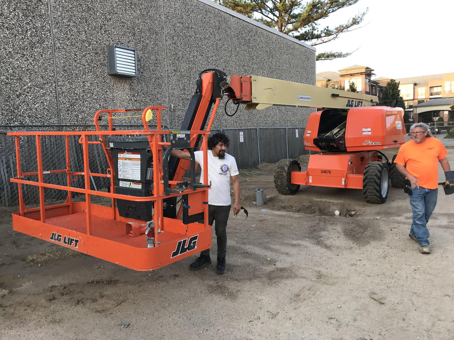 2019 JLG 660SJ