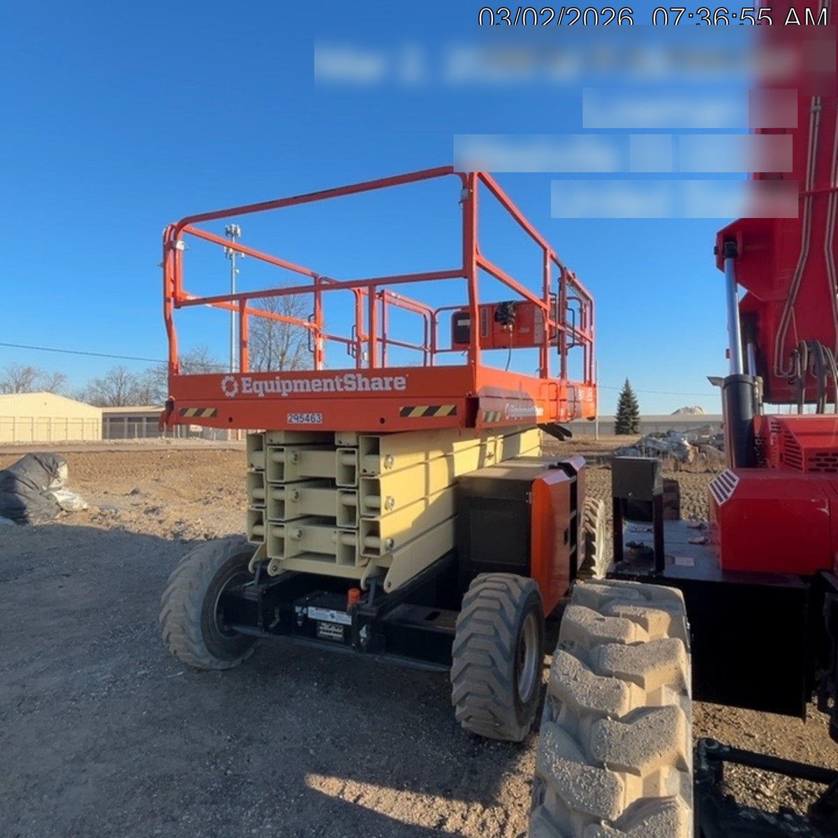 2023 JLG RT4394