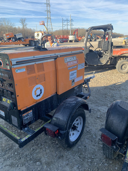 2021 Lincoln Electric Vantage 322 Vantage 322 Ready Pak 3 w/ Decals, ORANGE (includes trailer, cable rack, fender light kit) NO Telematics