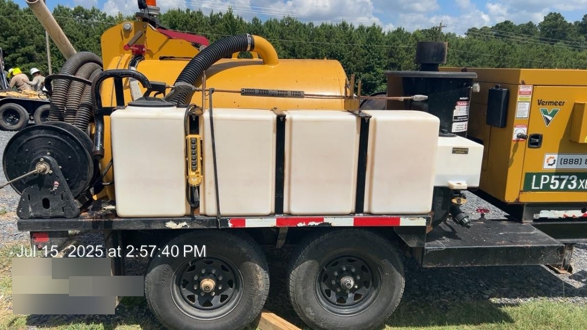 2021 VAC-TRON LP573XDT