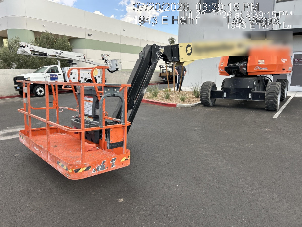 2023 JLG 660SJ