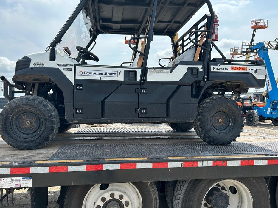2022 Kawasaki Mule PRO-DXT Standard Options, Backup Alarm, Beacon, Plastic Hard Top, Poly Windshield, Horn Kit