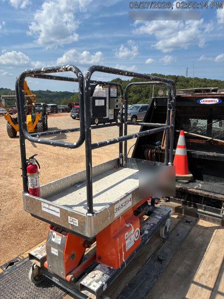 2023 JLG 1030P