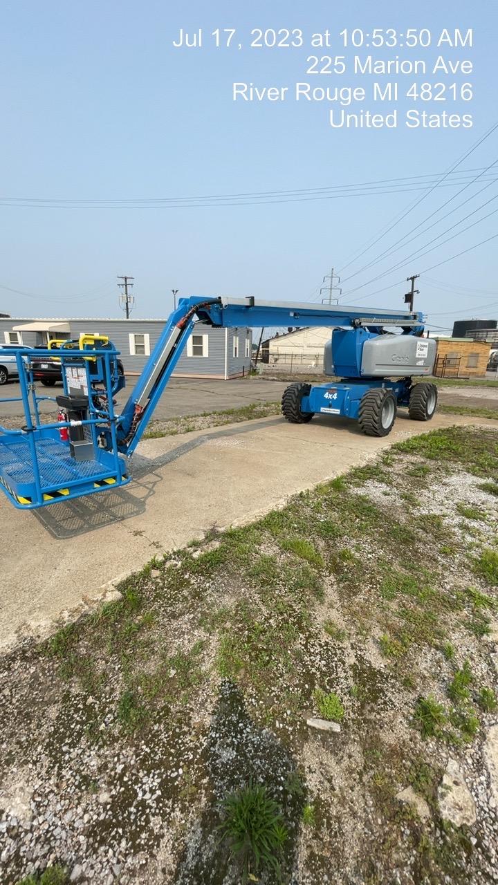 2023 GENIE Z-80/60