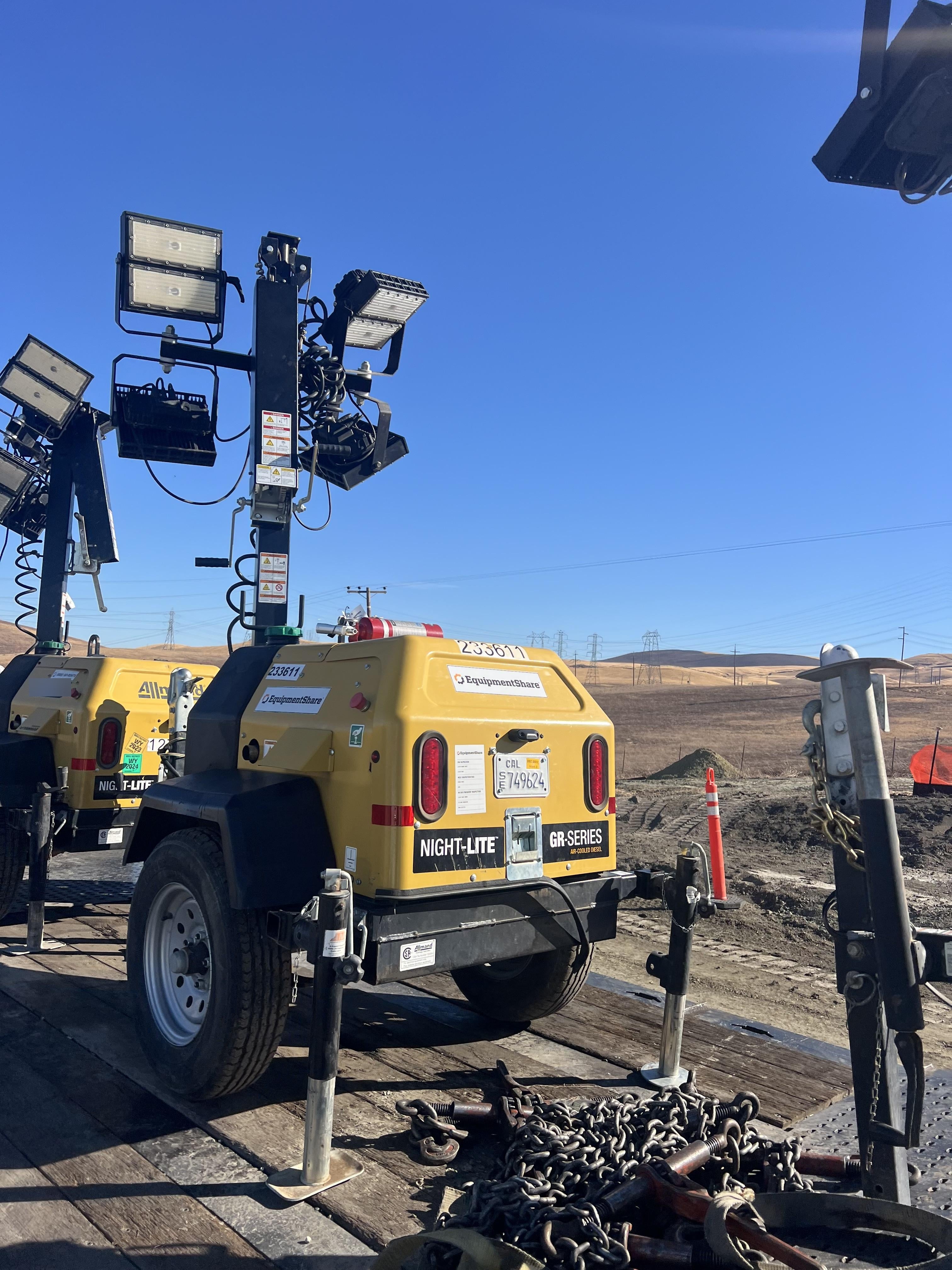 Allmand NLV3GR (4) LED Light Fixture 350W, 23' Vertical Mast, 3kW Prime, Towable, Deep Sea L401, Leveling Jacks, Yanmar T4F 5.8hp