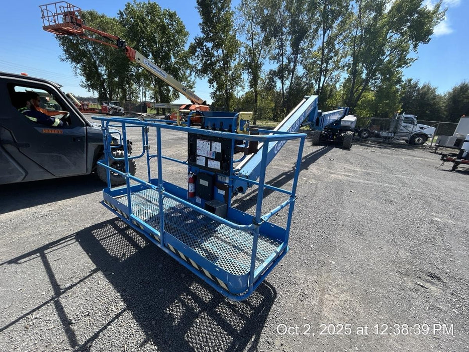 2017 GENIE SX-135 XC