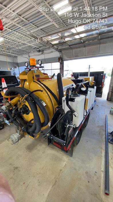 2023 VAC-TRON LP573XDT