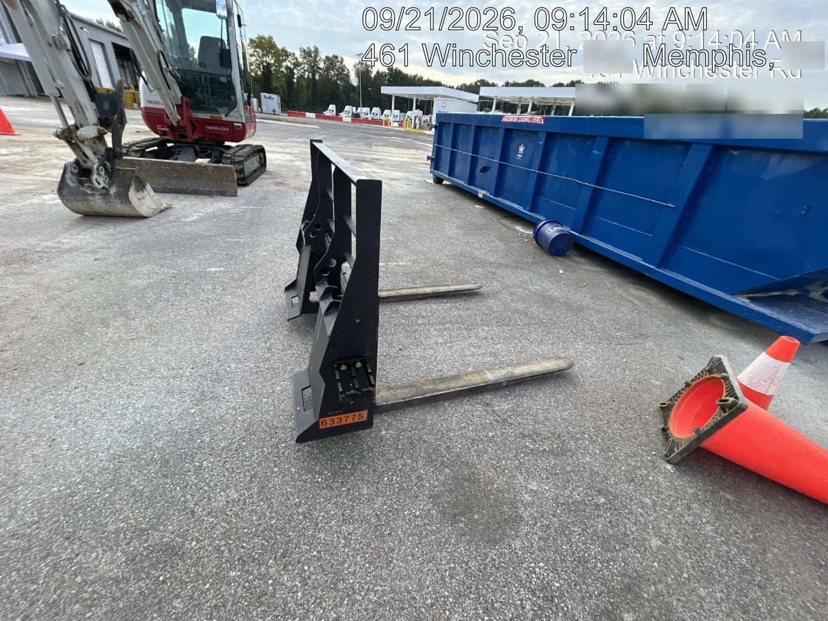 2025 ARROW MATERIAL HANDLING 72" Pallet Forks - Arrow