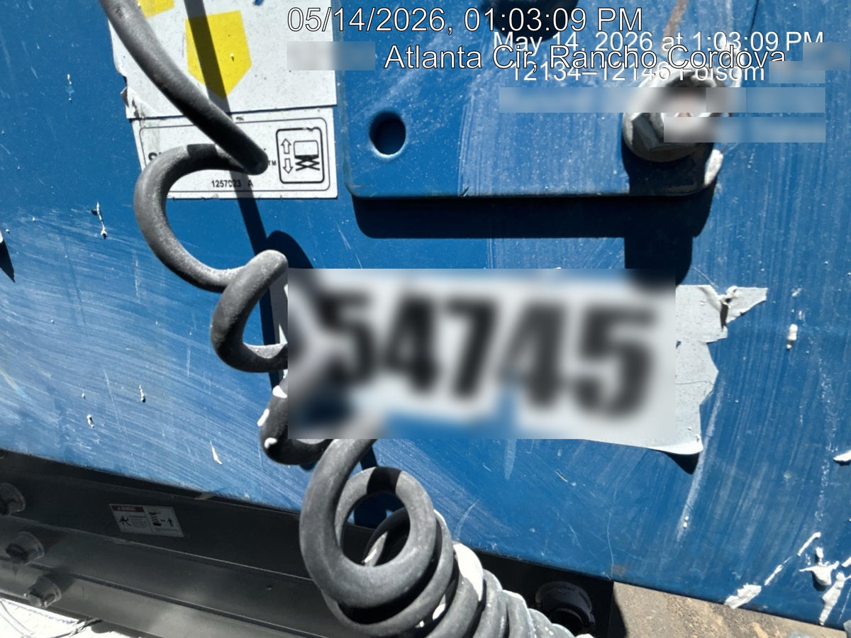 2019 Genie GS-4047 Folding rails with half height swing gate, 800W Inverter