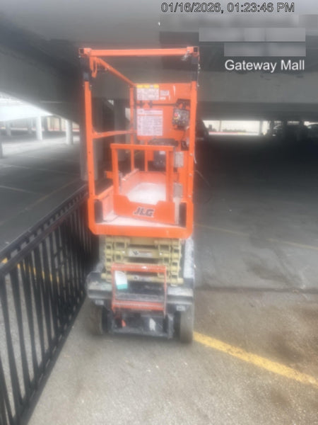 2022 JLG ES1932