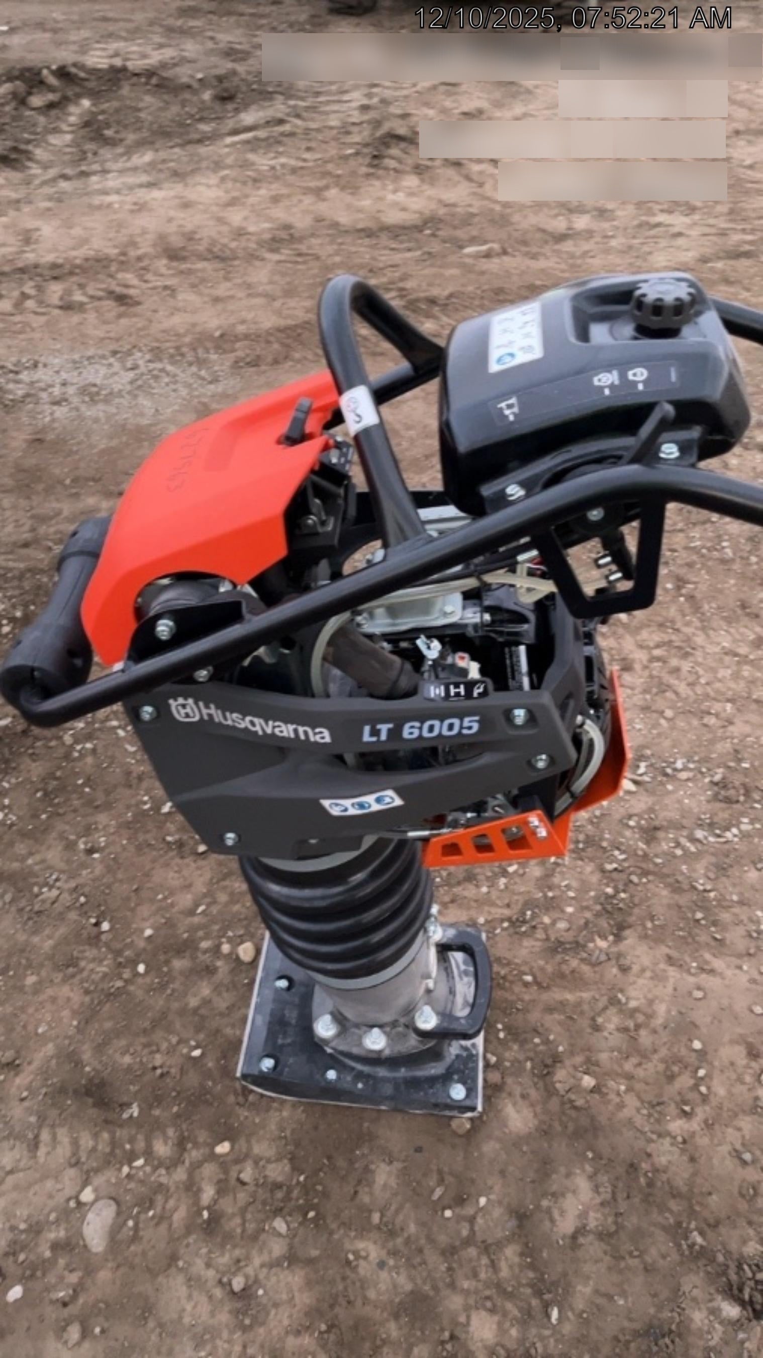 2025 HUSQVARNA LT6005