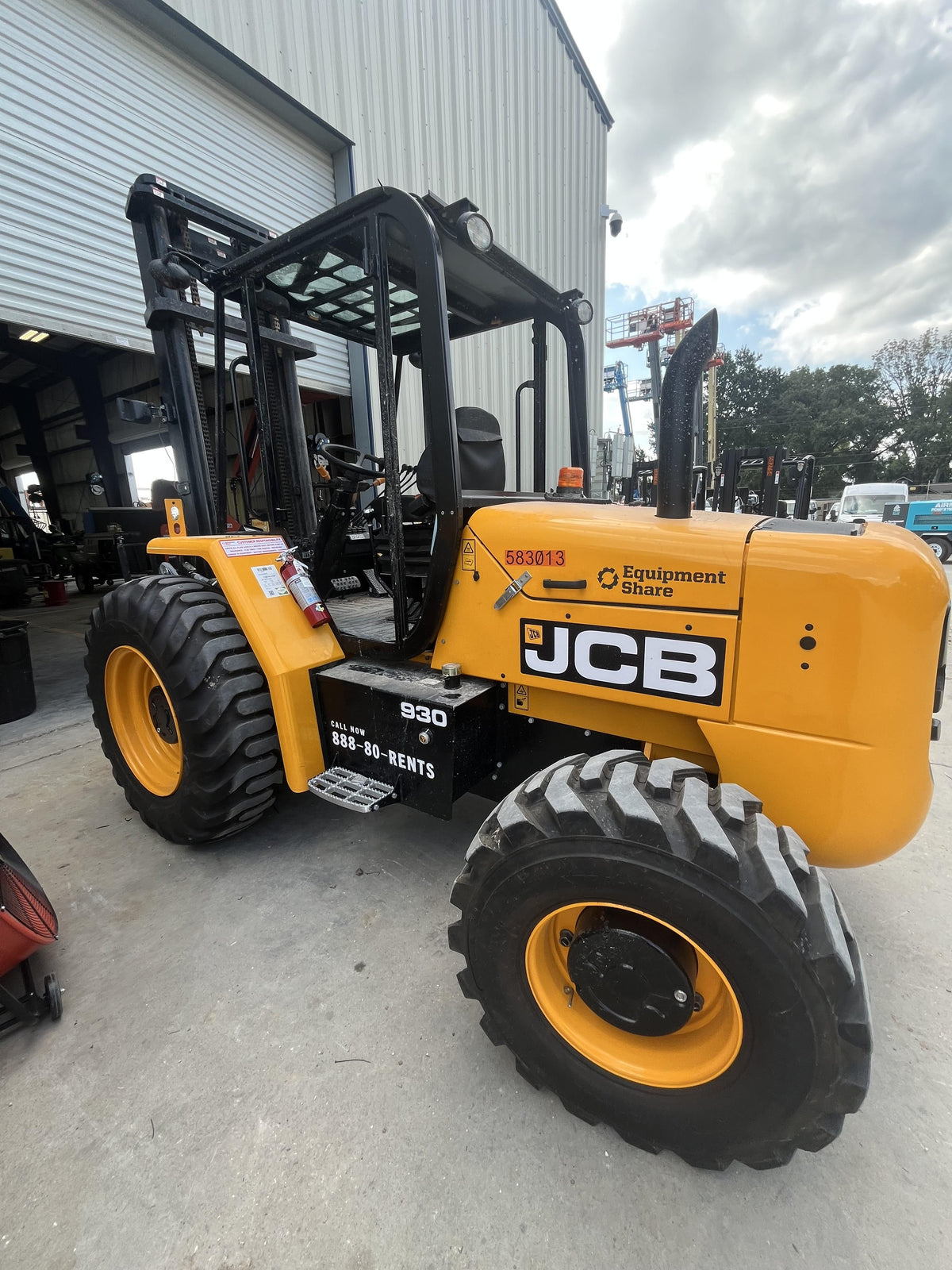 2025 JCB 930-4